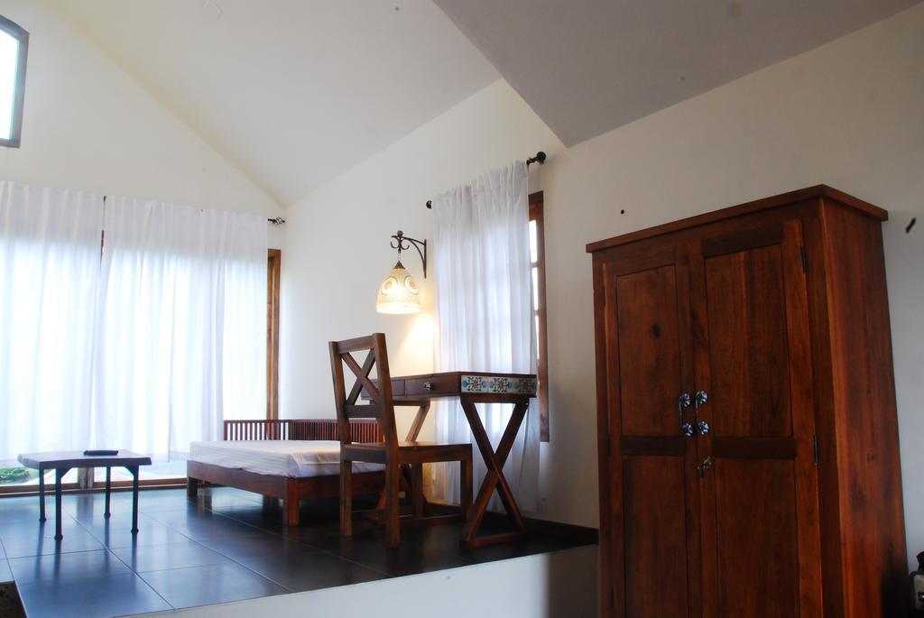 Tea Terrace Vythiri Hotel Ваянад Стая снимка